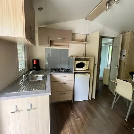 Camping Le Val D'herault Kemp